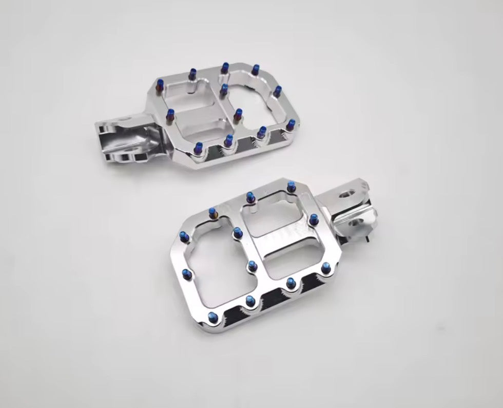 Titanium Wide Foot Pegs
