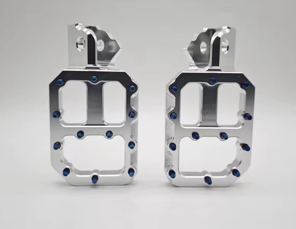 Titanium Wide Foot Pegs
